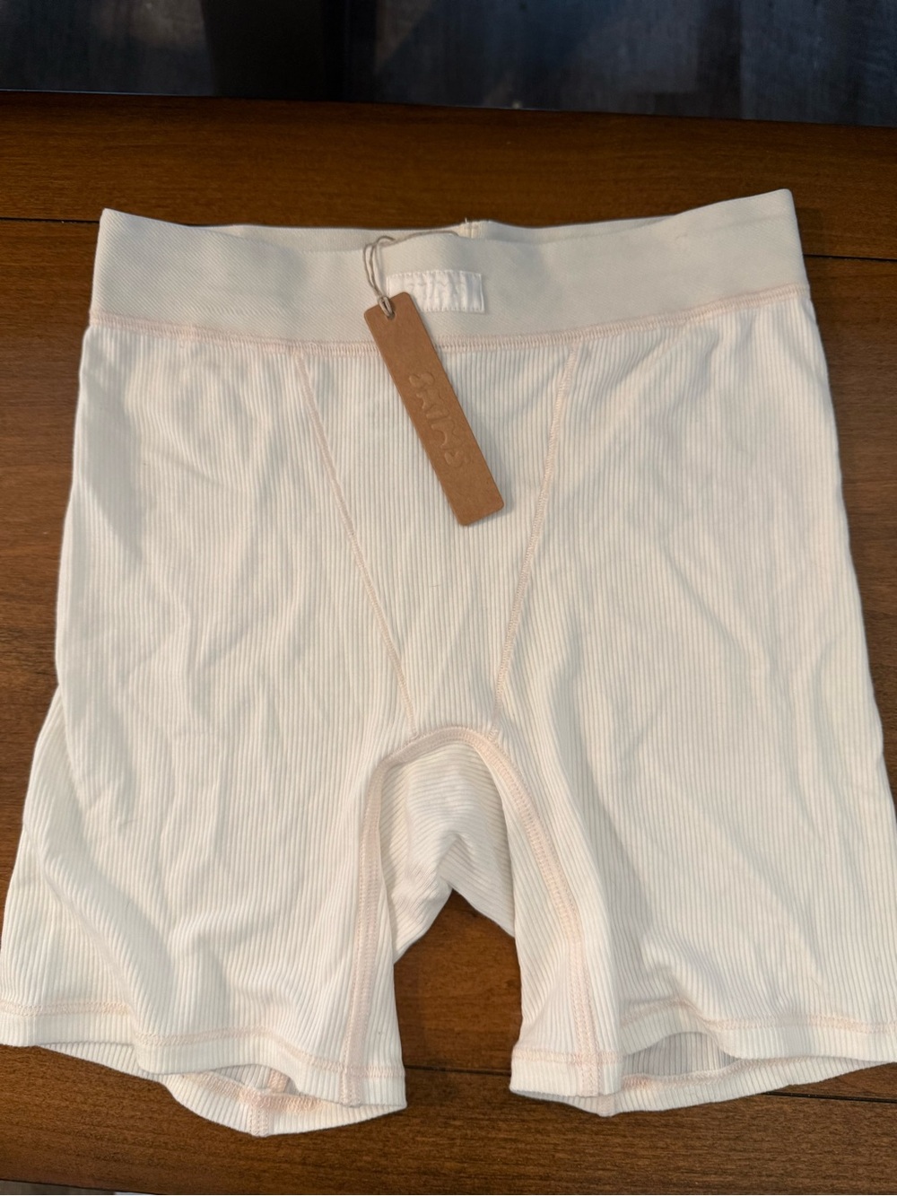 SKIMS Ribbed Lounge boxers in Light Cream